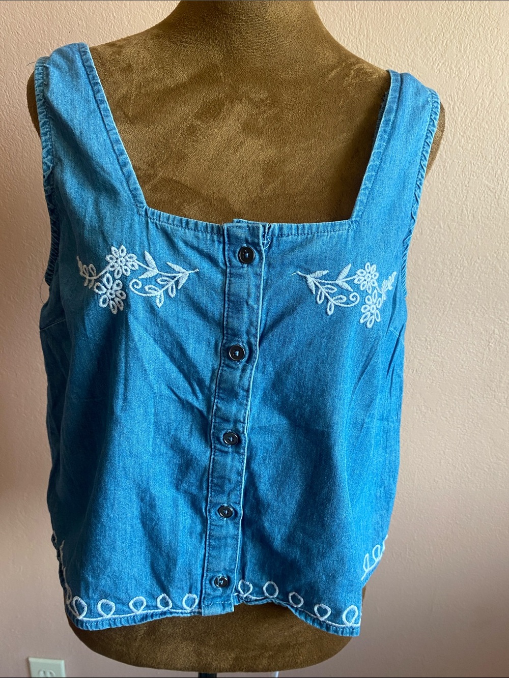 JOIE  100% Cotton Blue Embroidered Denim Button-Front Tank